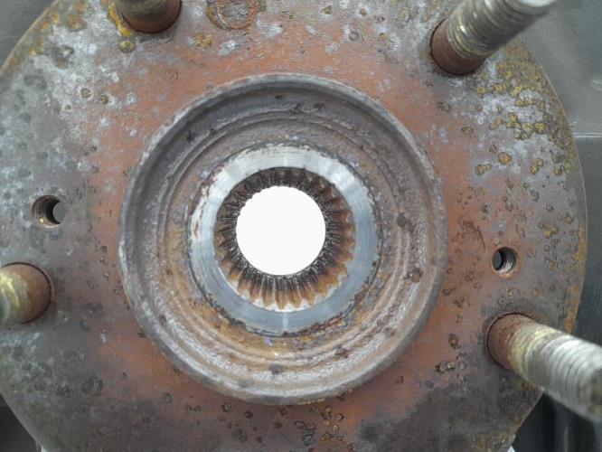 Fusee avant droit HONDA ACCORD 7 PHASE 1 Diesel