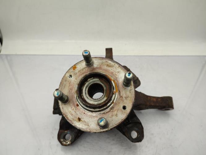 Fusee avant droit HYUNDAI I 10 1 PHASE 1 Essence