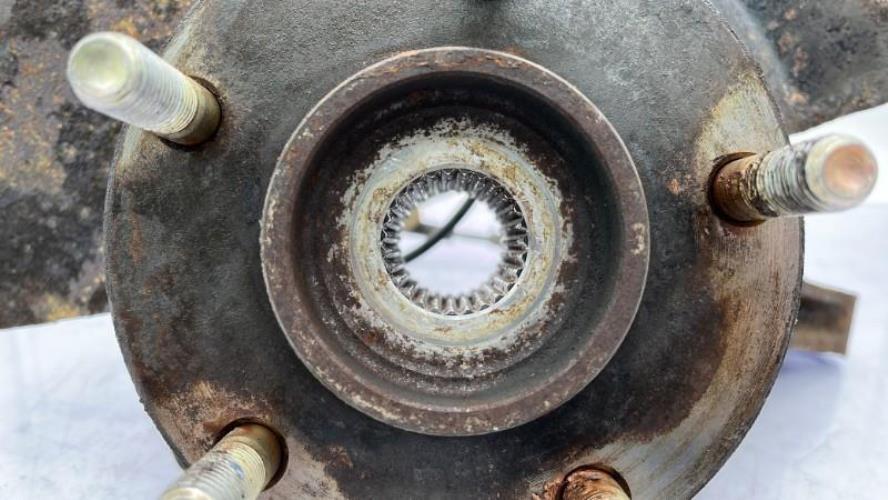 Fusee avant droit HYUNDAI TUCSON 1 Diesel