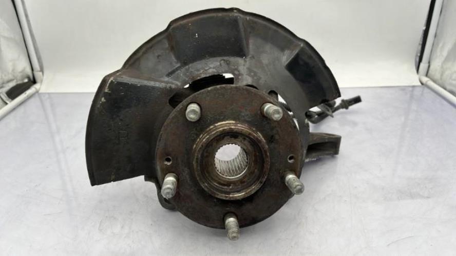 Fusee avant droit HYUNDAI TUCSON 1 Diesel