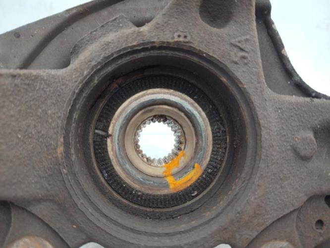 Fusee avant droit FIAT GRANDE PUNTO