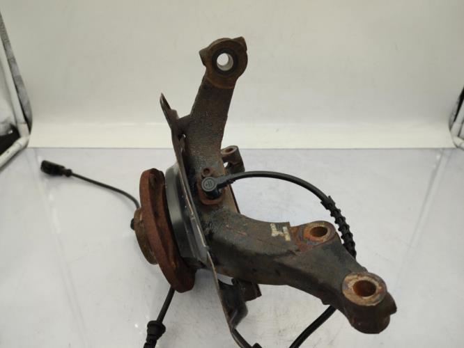 Fusee avant droit FIAT GRANDE PUNTO Diesel