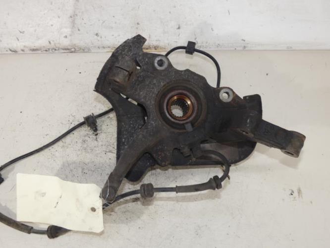 Fusee avant droit FIAT Essence