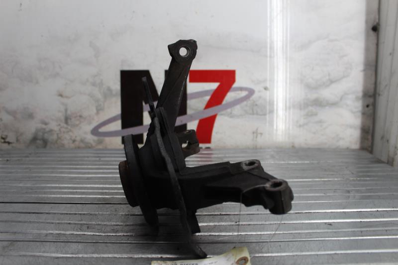 Fusee avant droit FIAT Essence