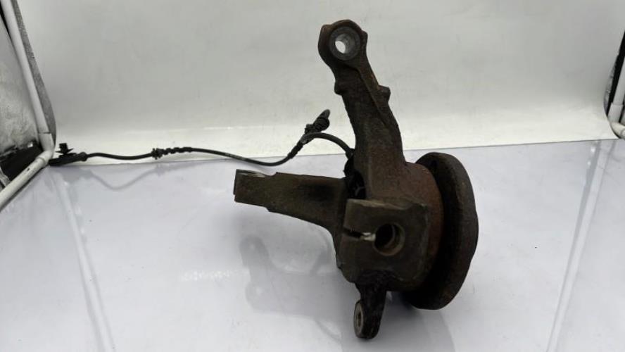 Fusee avant droit DACIA SANDERO 1 Essence/GPL