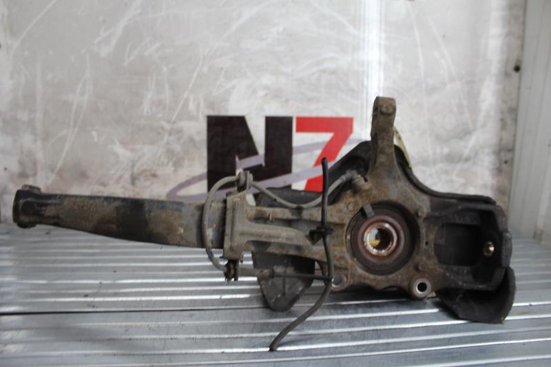 Fusee avant droit ALFA ROMEO 156 PHASE 1 Essence