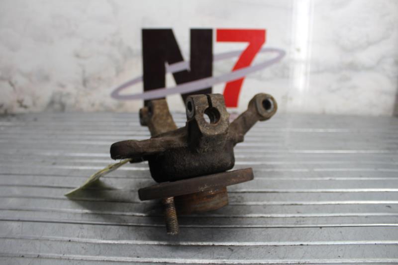 Fusee avant droit RENAULT CLIO 1 PHASE 3 Diesel