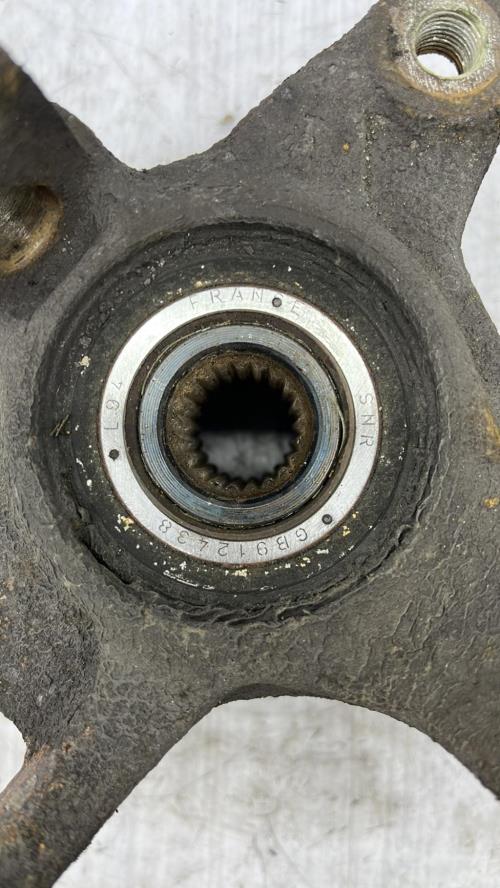 Fusee avant droit RENAULT CLIO 1 PHASE 1 Essence