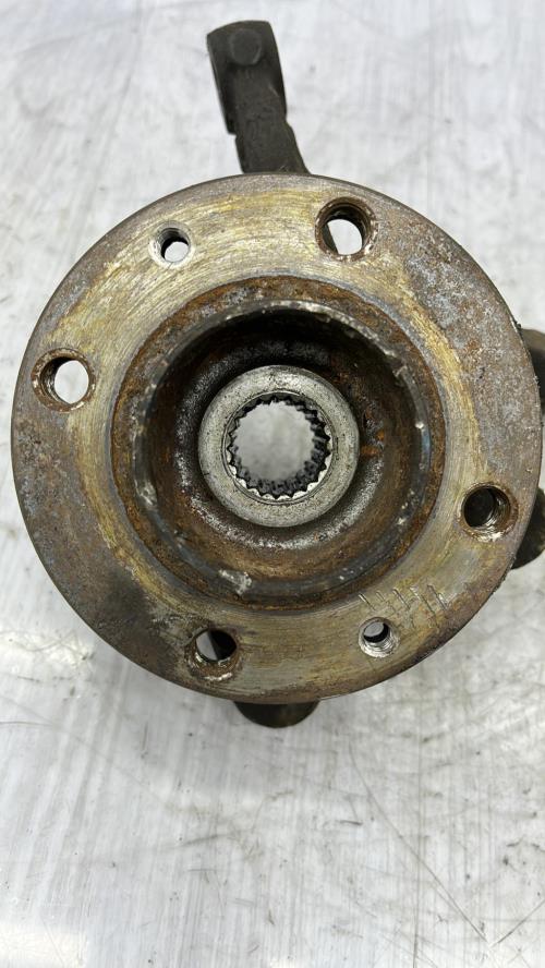 Fusee avant droit RENAULT CLIO 1 PHASE 3 Essence