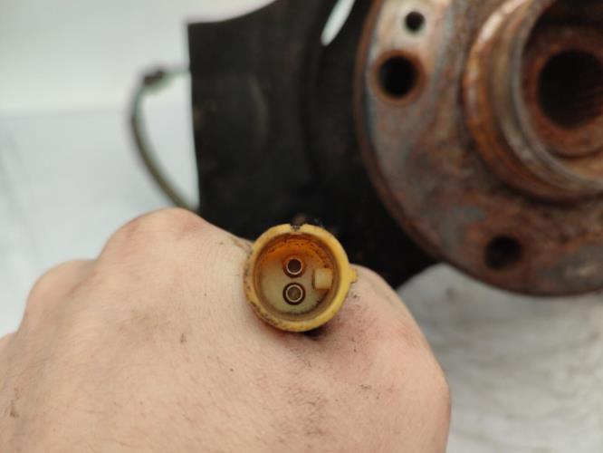 Fusee avant droit RENAULT SAFRANE PHASE 1 Diesel