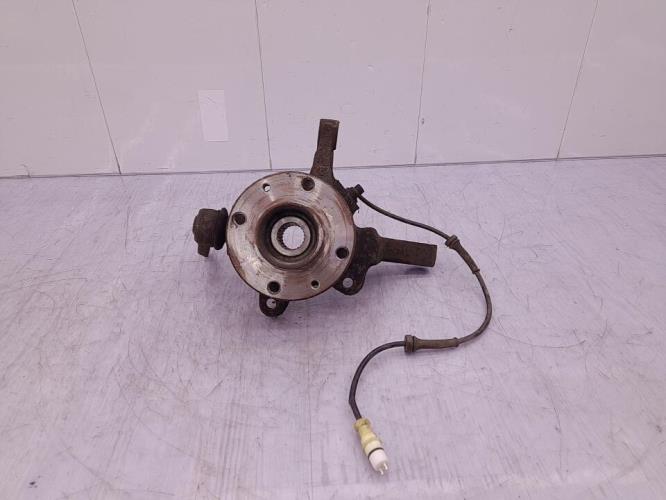 Fusee avant droit RENAULT KANGOO 1 PHASE 2 Essence