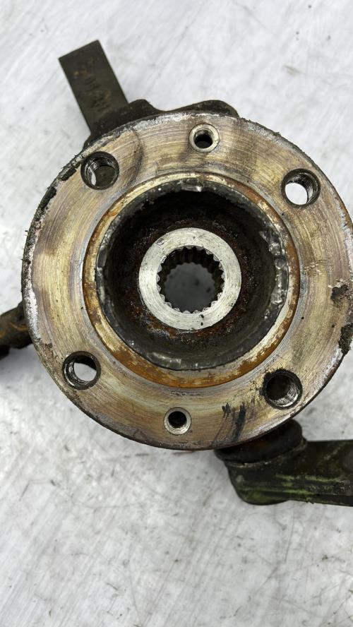 Fusee avant droit RENAULT MEGANE 1 PHASE 1 Diesel