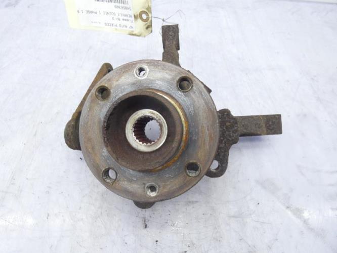 Fusee avant droit RENAULT SCENIC 1 PHASE 1 Essence