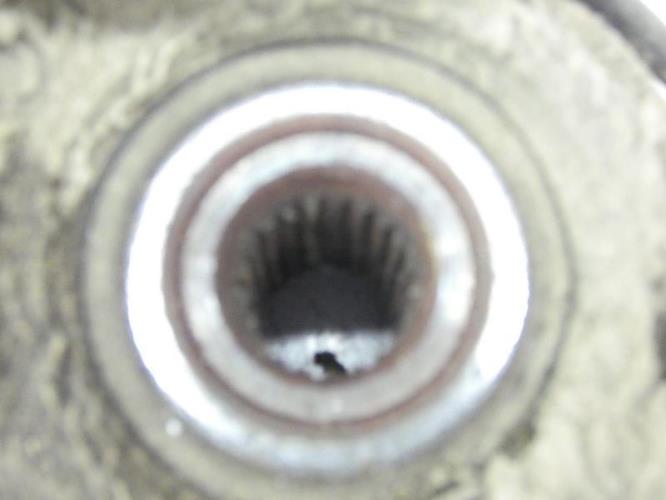 Fusee avant droit RENAULT CLIO 2 PHASE 2 Essence