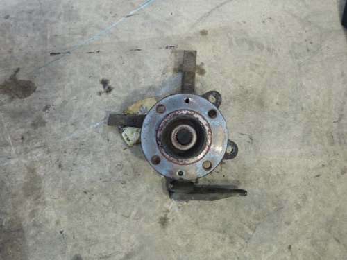 Fusee avant droit RENAULT CLIO 2 PHASE 1 Essence