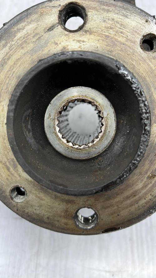 Fusee avant droit RENAULT CLIO 2 PHASE 1 Essence