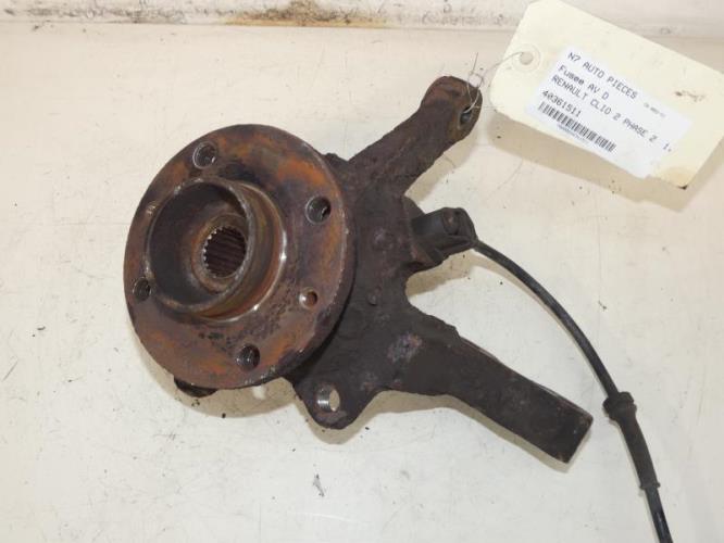 Fusee avant droit RENAULT CLIO 2 PHASE 2 Essence