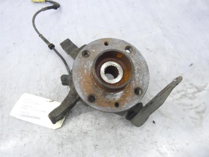 Fusee avant droit RENAULT CLIO 2 PHASE 2 Diesel
