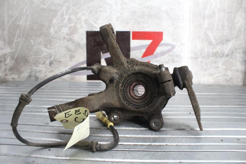 Fusee avant droit RENAULT CLIO 2 PHASE 2 Essence