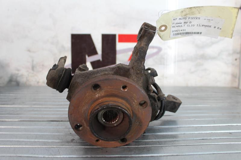 Fusee avant droit RENAULT CLIO 2 PHASE 2 Diesel