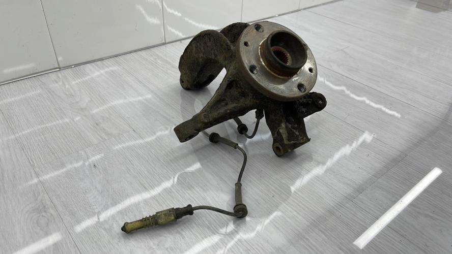 Fusee avant droit RENAULT MEGANE 2 PHASE 1 Diesel