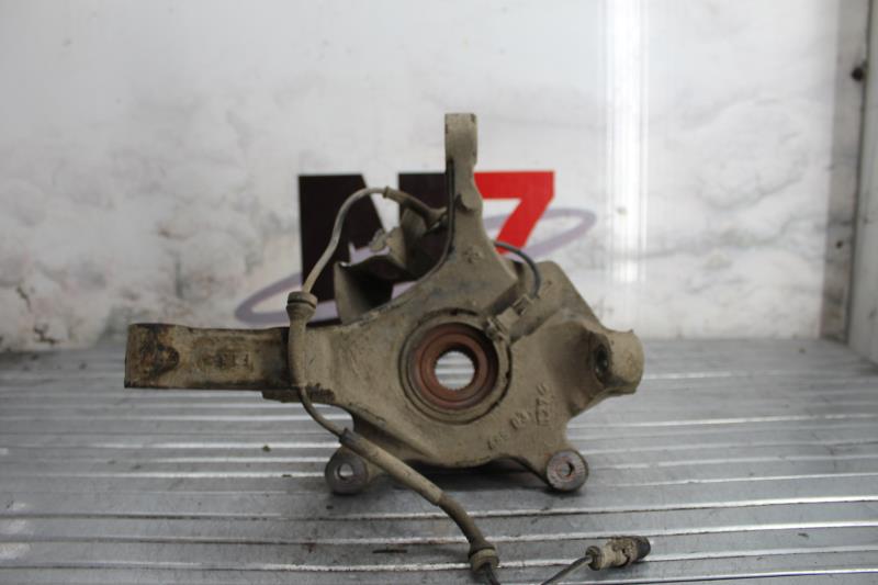 Fusee avant droit RENAULT LAGUNA 2 PHASE 1 Diesel