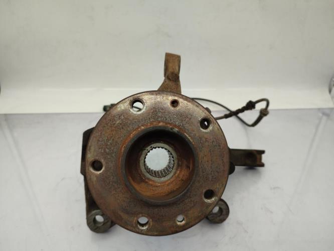 Fusee avant droit DACIA DUSTER 1 PHASE 2 Essence