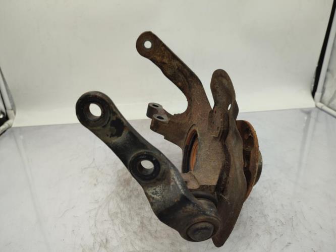 Fusee avant droit OPEL CORSA B PHASE 2 Essence