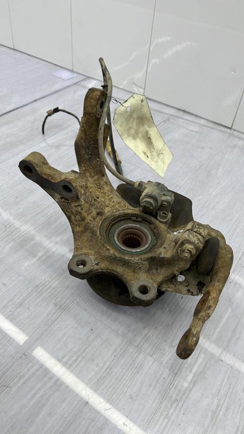 Fusee avant droit OPEL TIGRA 1 COUPE Essence