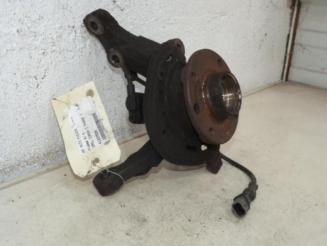 Fusee avant droit OPEL CORSA C PHASE 1 Essence