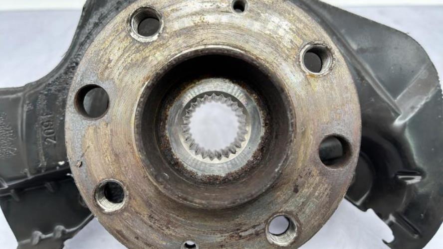 Fusee avant droit OPEL CORSA D PHASE 2 Diesel