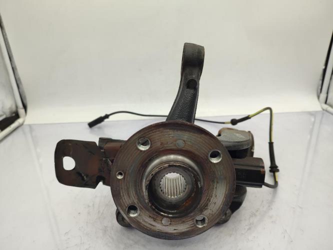 Fusee avant droit CITROEN C1 2 Essence