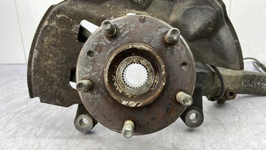 Fusee avant droit MAZDA 6 1 PHASE 2 Diesel