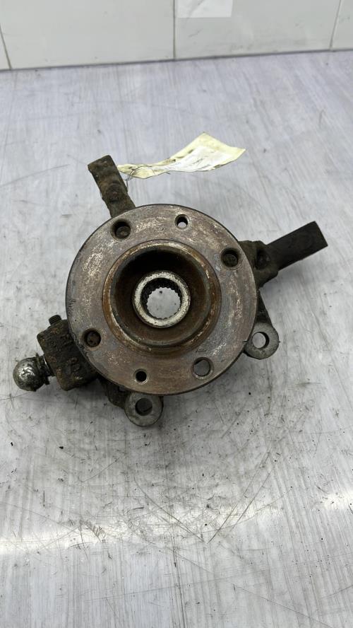 Fusee avant droit RENAULT CLIO 3 PHASE 1 Diesel