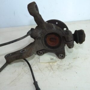 Fusee avant droit RENAULT TWINGO 1 PHASE 3 Essence