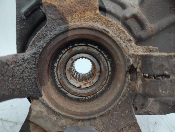 Fusee avant droit SKODA FELICIA Diesel