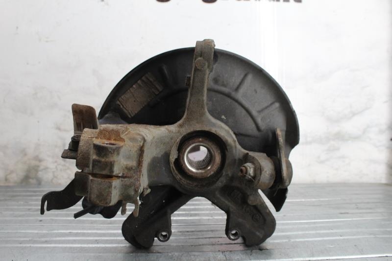 Fusee avant droit VOLKSWAGEN FOX Diesel