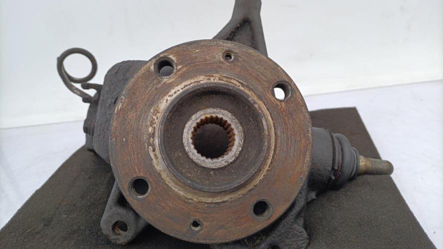 Fusee avant gauche CITROEN XANTIA PHASE 1 Diesel