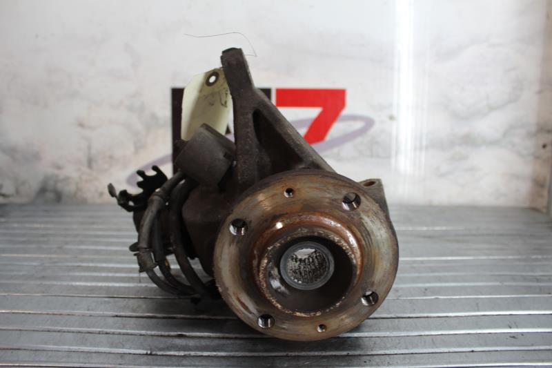 Fusee avant gauche CITROEN XSARA PHASE 2 COUPE Diesel