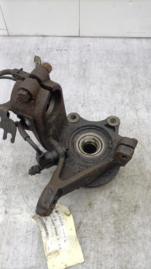 Fusee avant gauche CITROEN XSARA PHASE 2 Essence