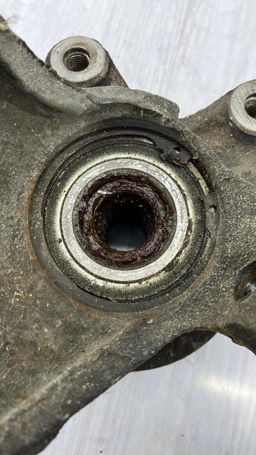 Fusee avant gauche CITROEN XSARA PHASE 1 Essence