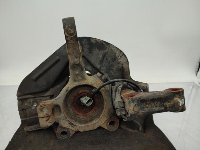 Fusee avant gauche CITROEN C8 Diesel