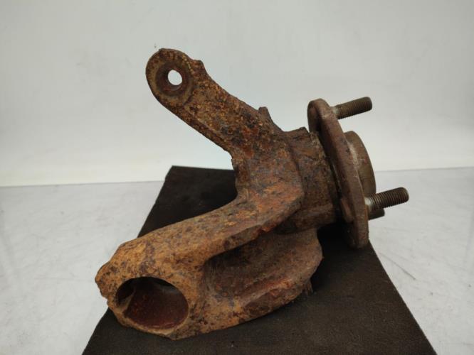 Fusee avant gauche FORD FIESTA 4 PHASE 2 Diesel