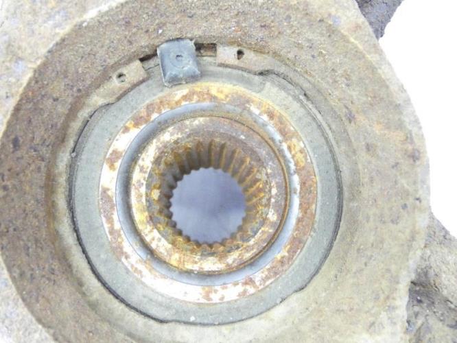 Fusee avant gauche FORD FOCUS 1 Essence