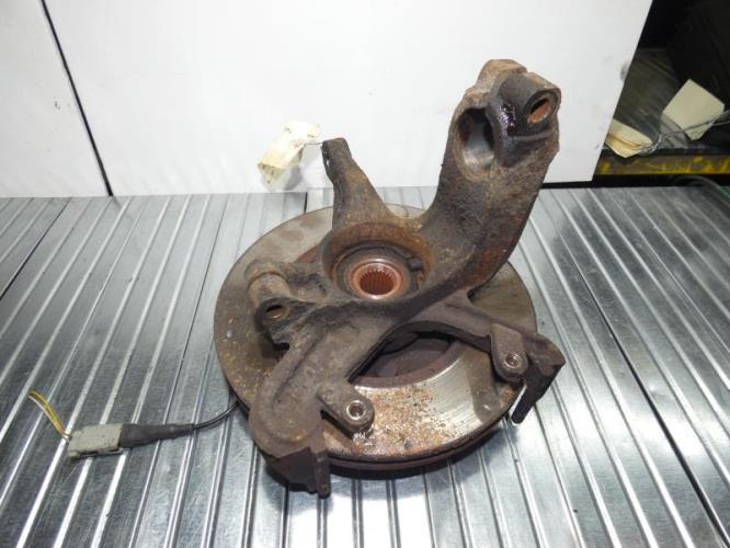 Fusee avant gauche FORD FOCUS 1 BREAK Essence