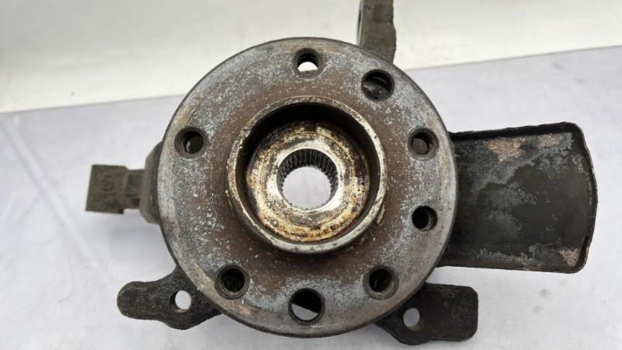 Fusee avant gauche OPEL ASTRA H PHASE 1 Diesel