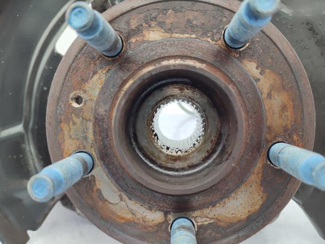 Fusee avant gauche OPEL ASTRA J PHASE 1 Diesel