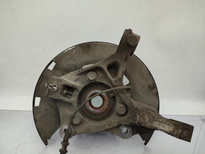 Fusee avant gauche CHEVROLET CRUZE PHASE 1 Diesel