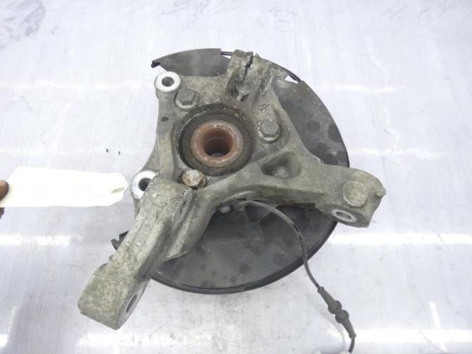 Fusee avant gauche OPEL ASTRA J PHASE 1 Diesel