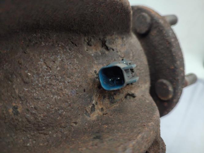 Fusee avant gauche FORD C-MAX 1 PHASE 2 Diesel